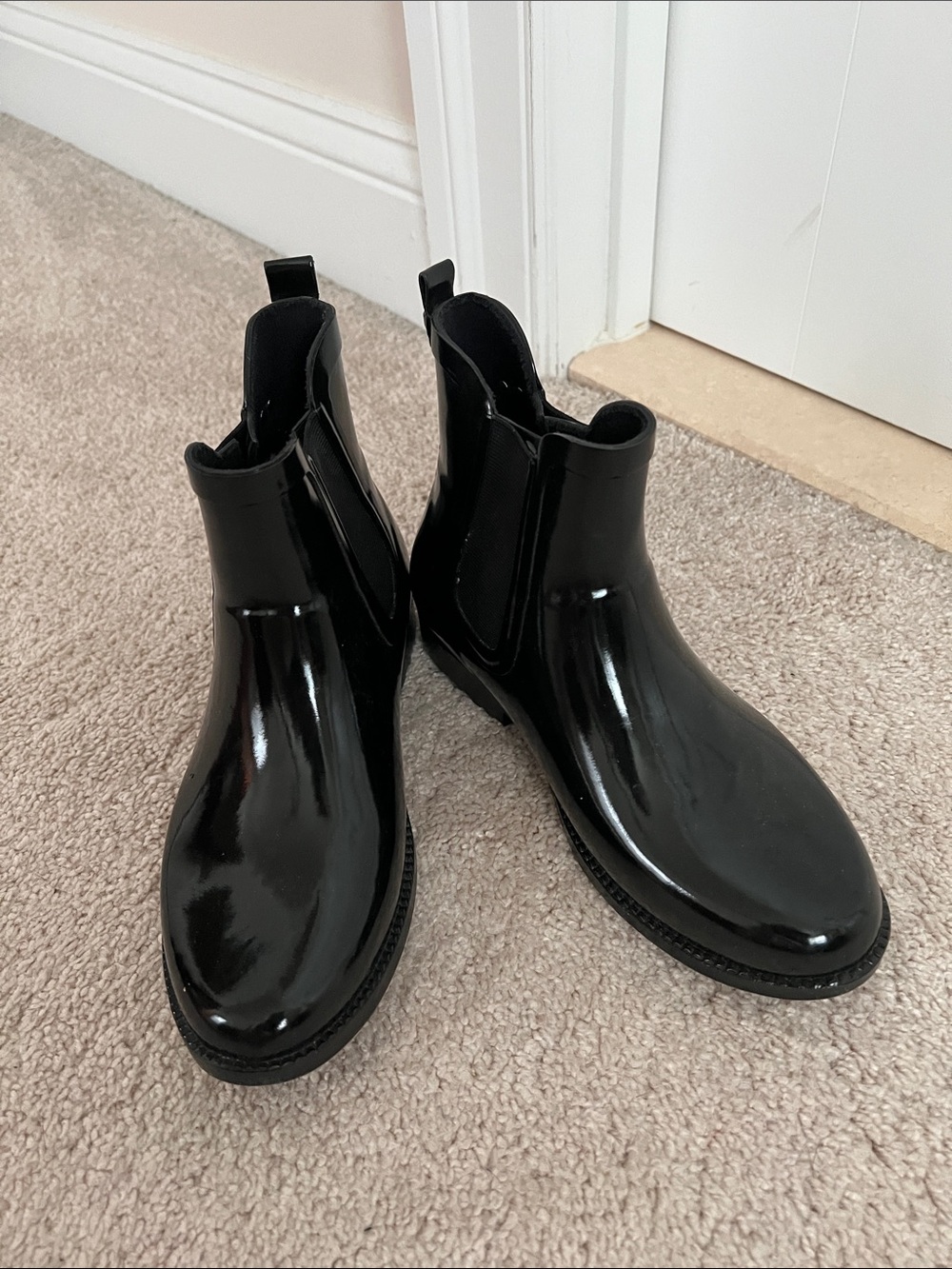 Women’s  Black Gloss Chelsea Rain Boots